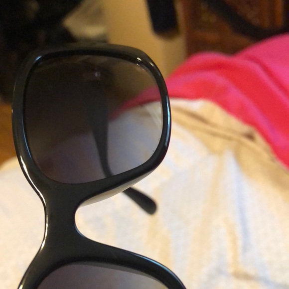 Bvlgari Sunglasses (original) - Picture 6 of 11